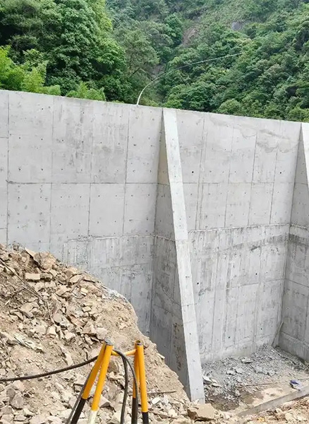 濮阳濮阳县重力式挡土墙